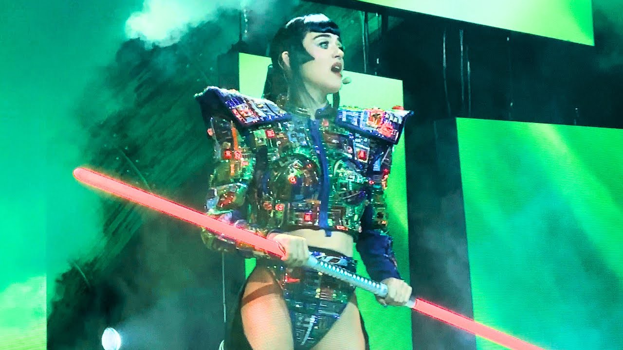 [4K] Katy Perry - E.T. (Live in Los Angeles) | VIP Pit @ The Lifetimes Tour 2025