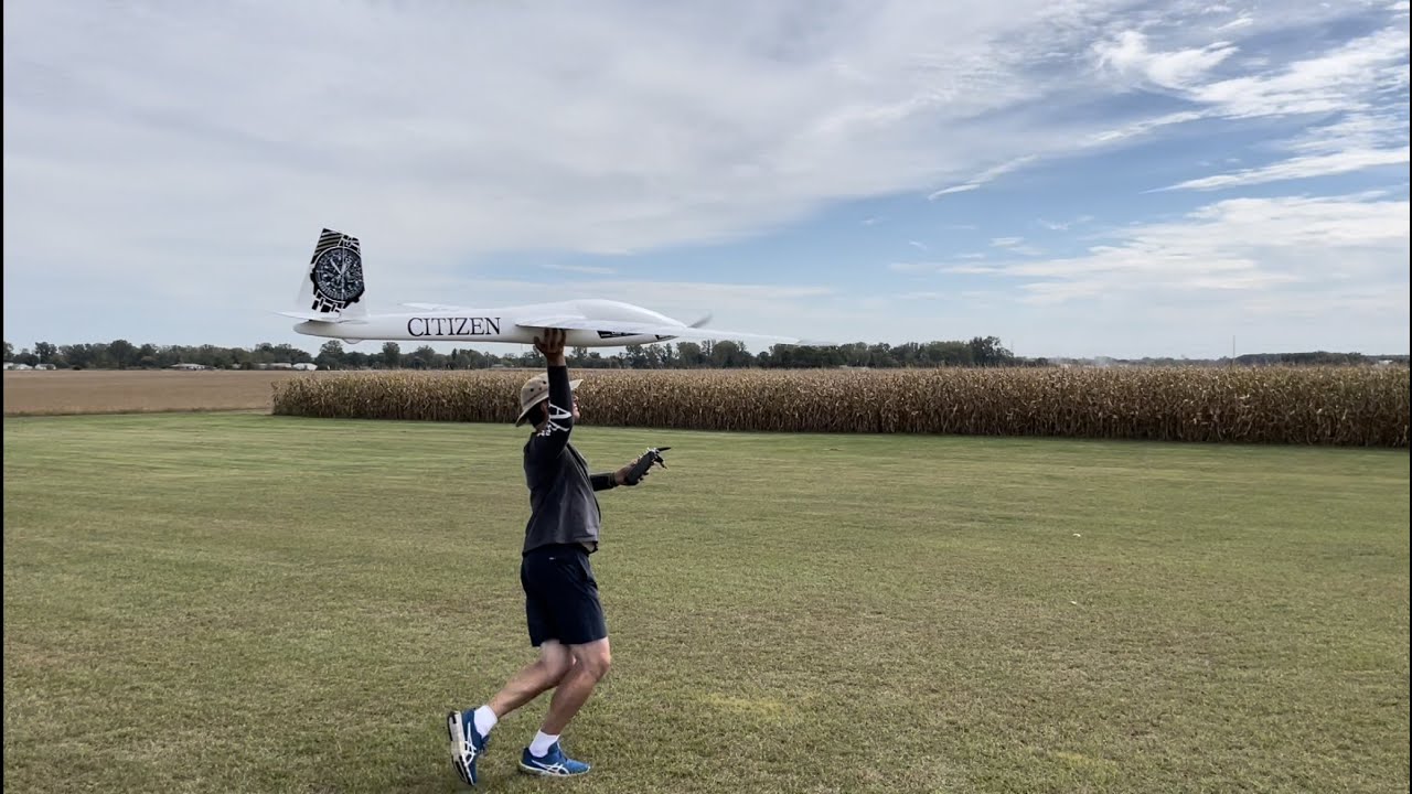 2000W on a Tomahawk USA 3.3m Swift