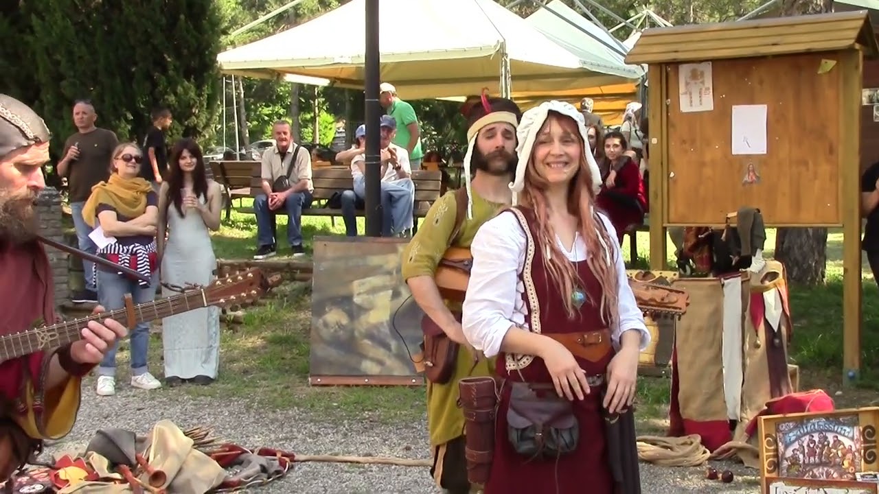 'Compagnia SALTAFOSSUM' - musica itinerante.