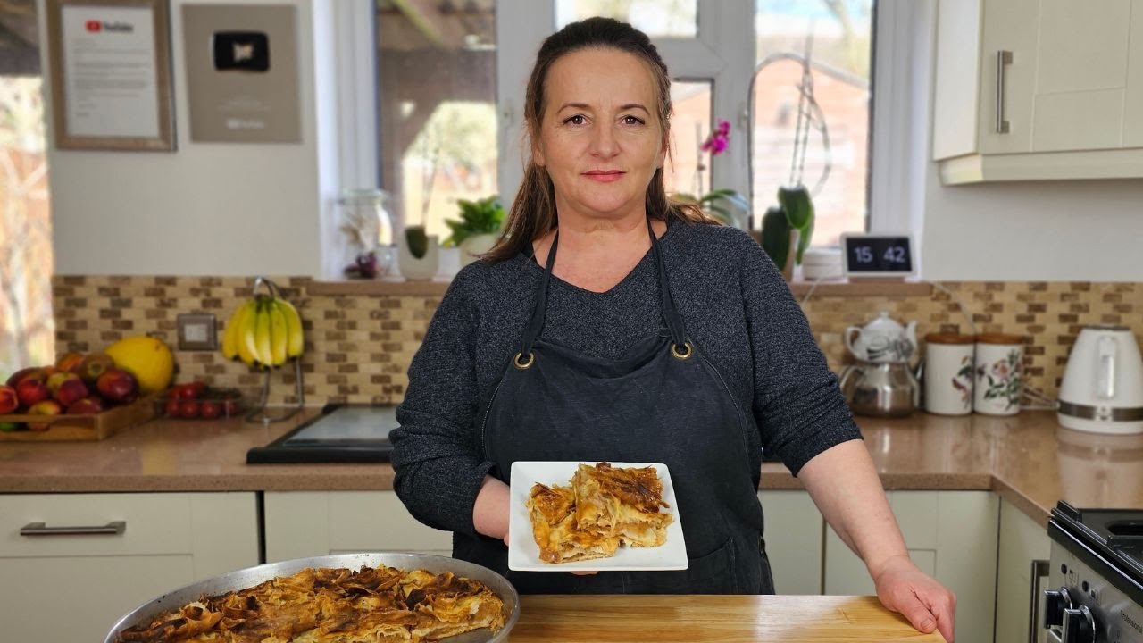 Receta e Pites Me Molla | Albanain Style Apple Pie