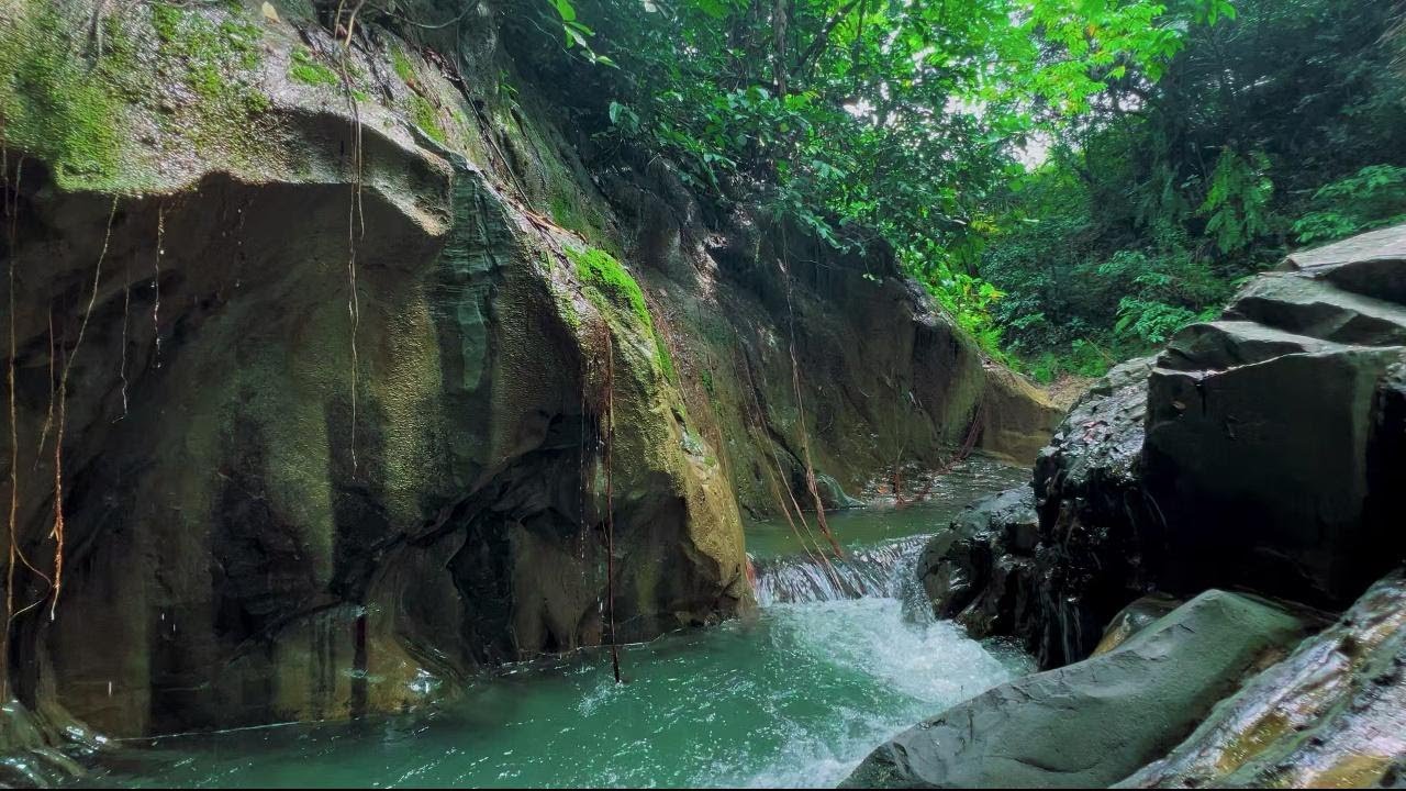 4K-HDR | Gentle River Sounds for Deep Sleep | Calming Nature Ambience for Rest, Yoga, Study and Work