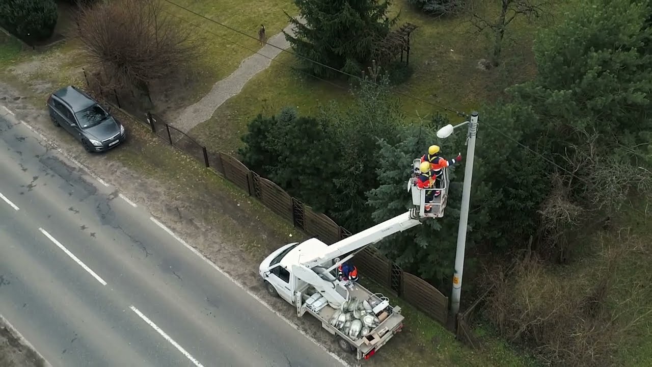 Wymiana oświetlenia rozpoczęta