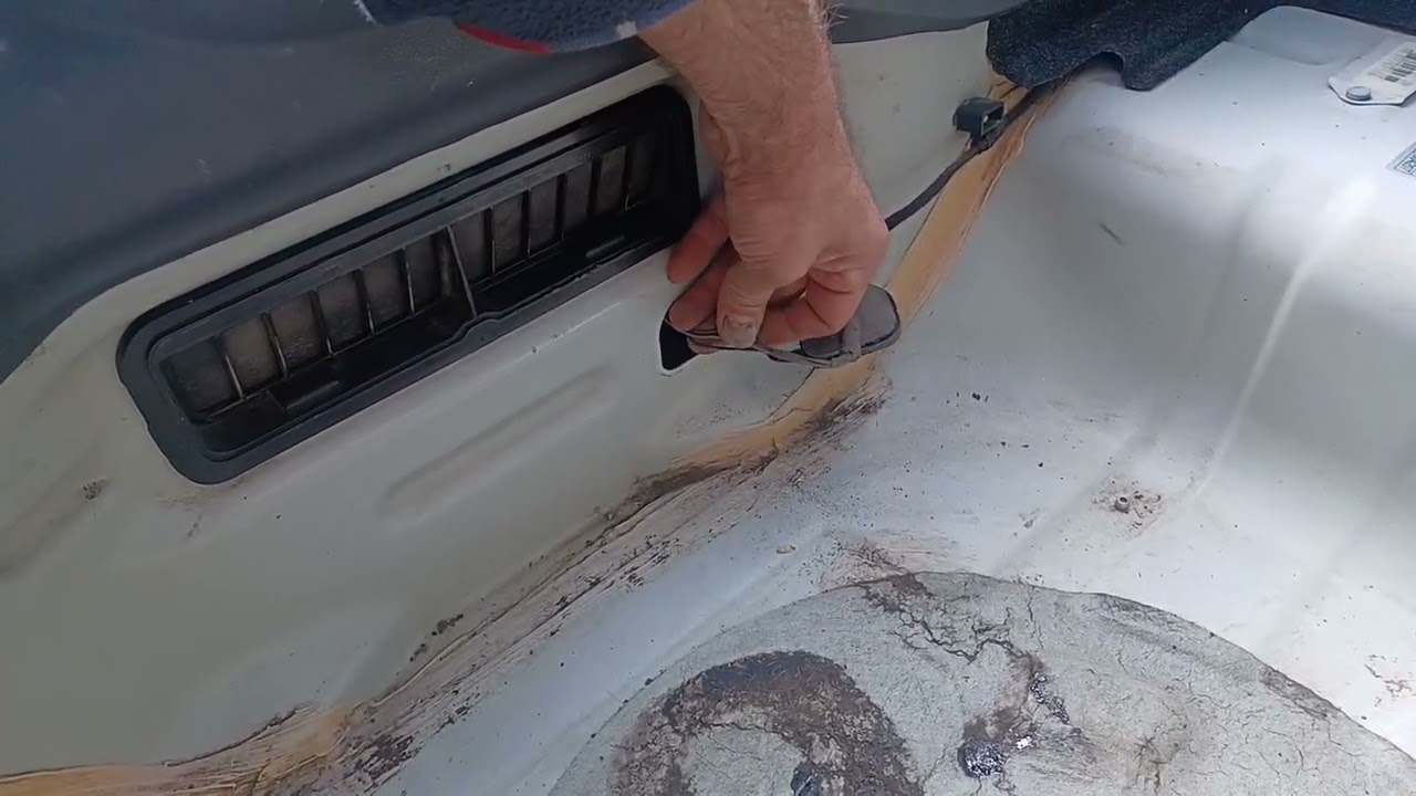 Fiat 500 - montaż czujników cofania prosto z portalu.