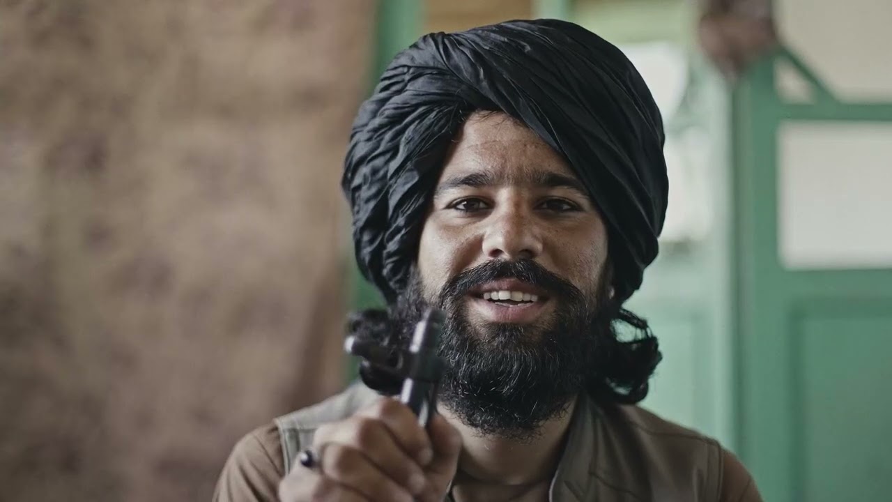 Kabul, Between Prayers [NL trailer]