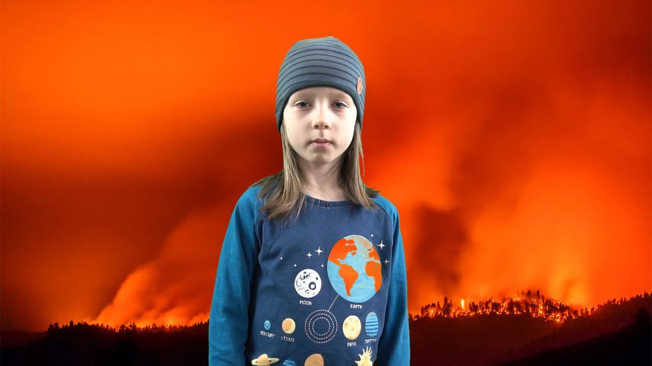 Cosmo and the Cosmonaut - The World Is Burning [Official Music Video]