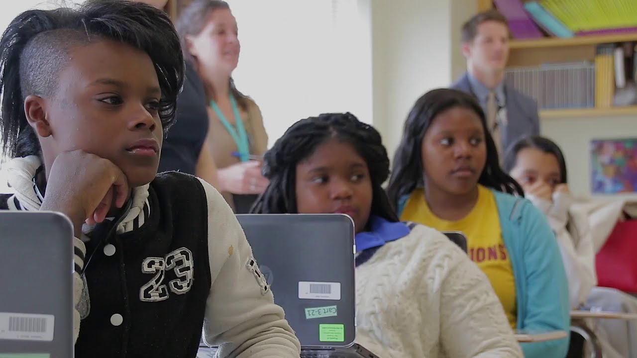 Finance Academy: Financial education through technology for high school students