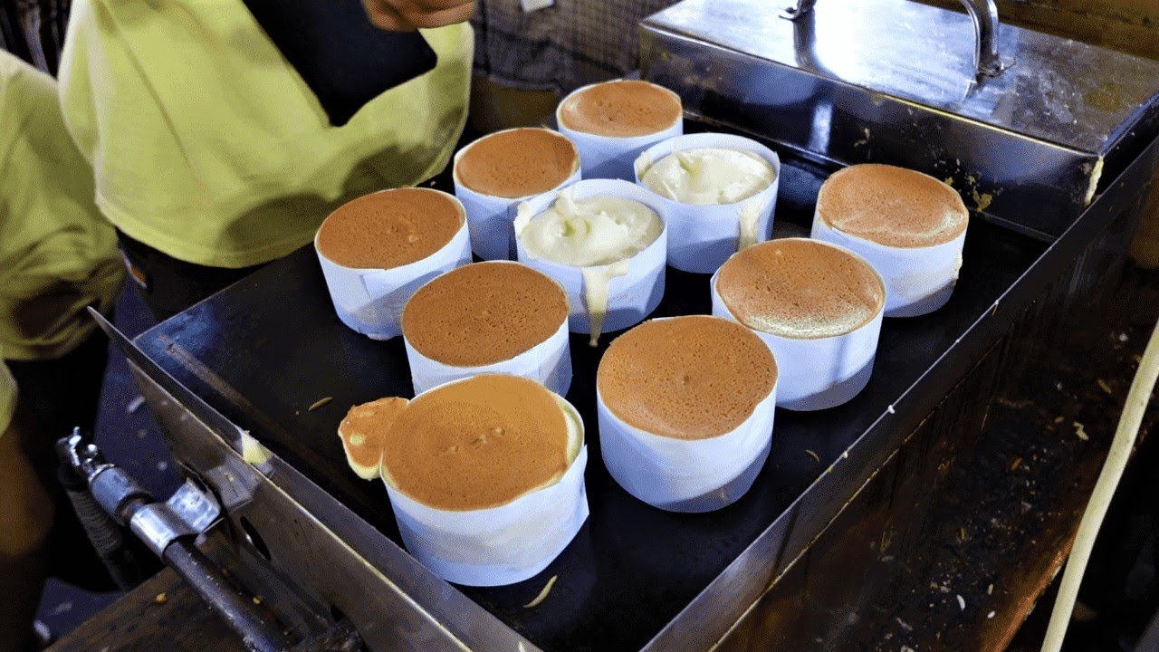 Famous Jiggly & Fluffy Japanese Souffle Pancake | Non Stop Making Order | Indonesian Street Food