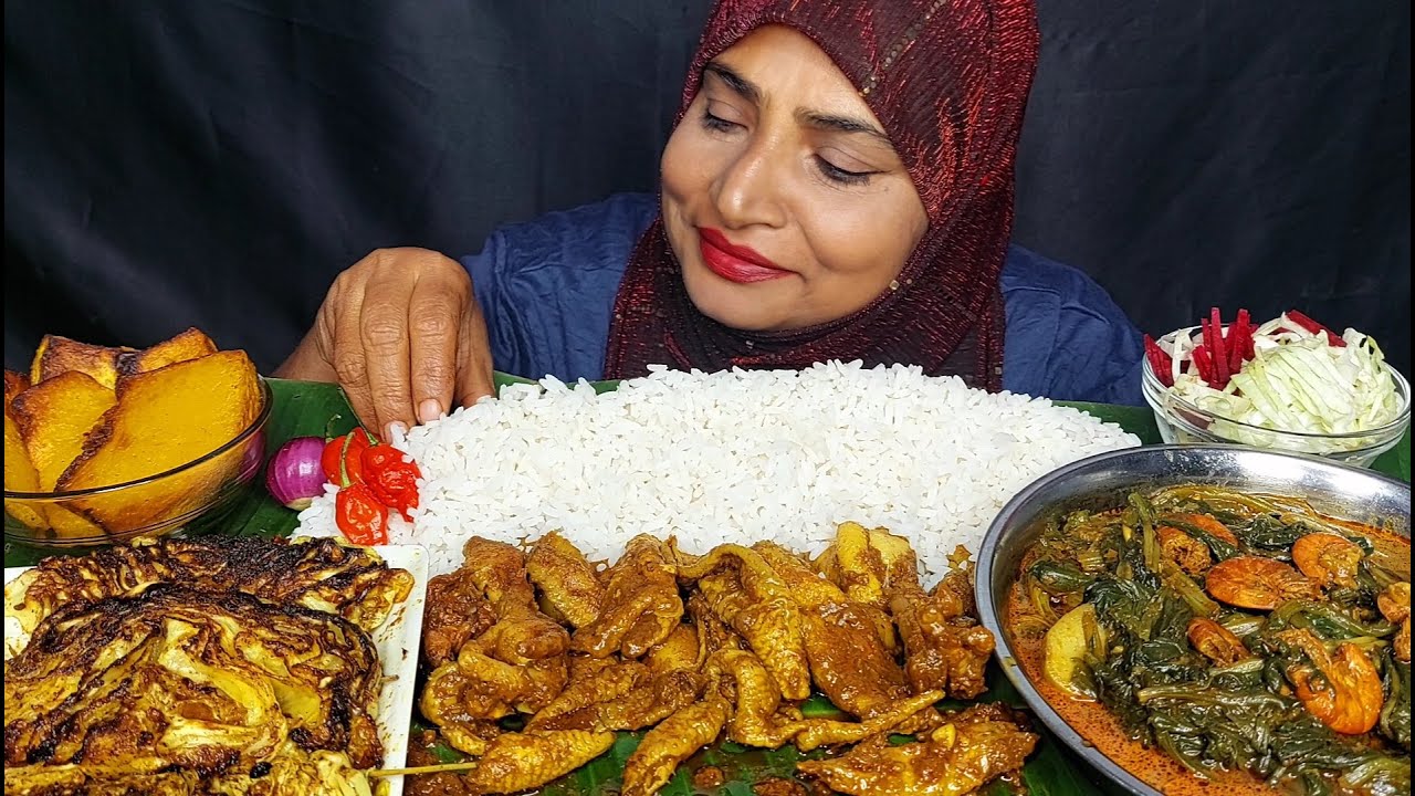 EATING SPICY CHICKEN SKIN CURRY, SPINACH PRAWN CURRY, FRIDE CABBAGE, PUMPKIN BHARTA, EATING ASMR.