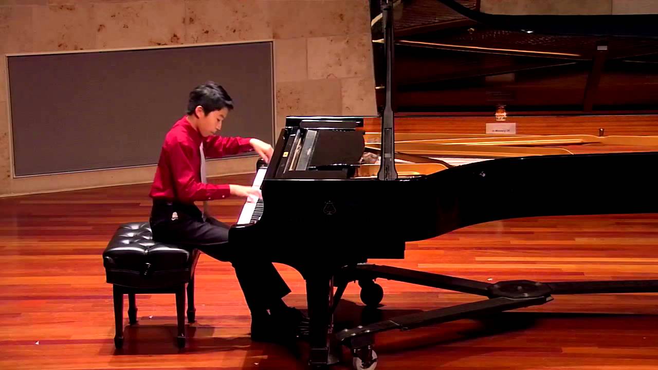 Elliot Wuu plays Mozart Sonata in F Major, K332, I. Allegro