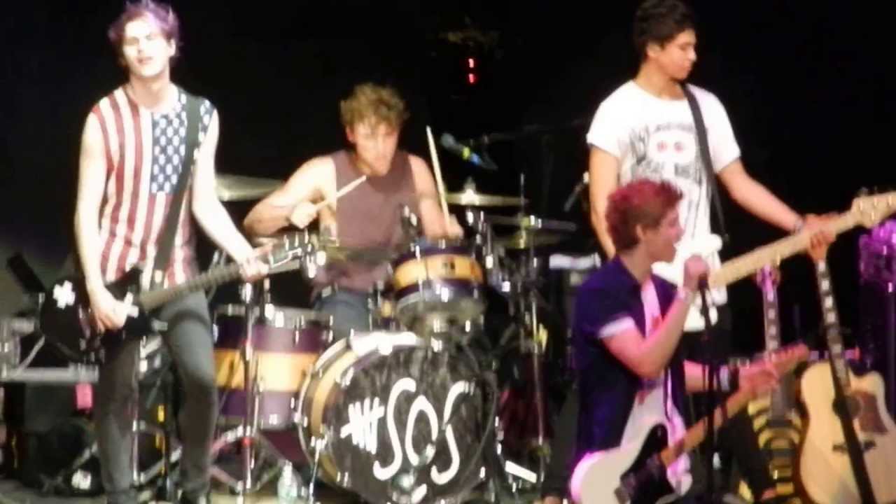 5SOS - Try Hard - 6/28/13 - Jones Beach