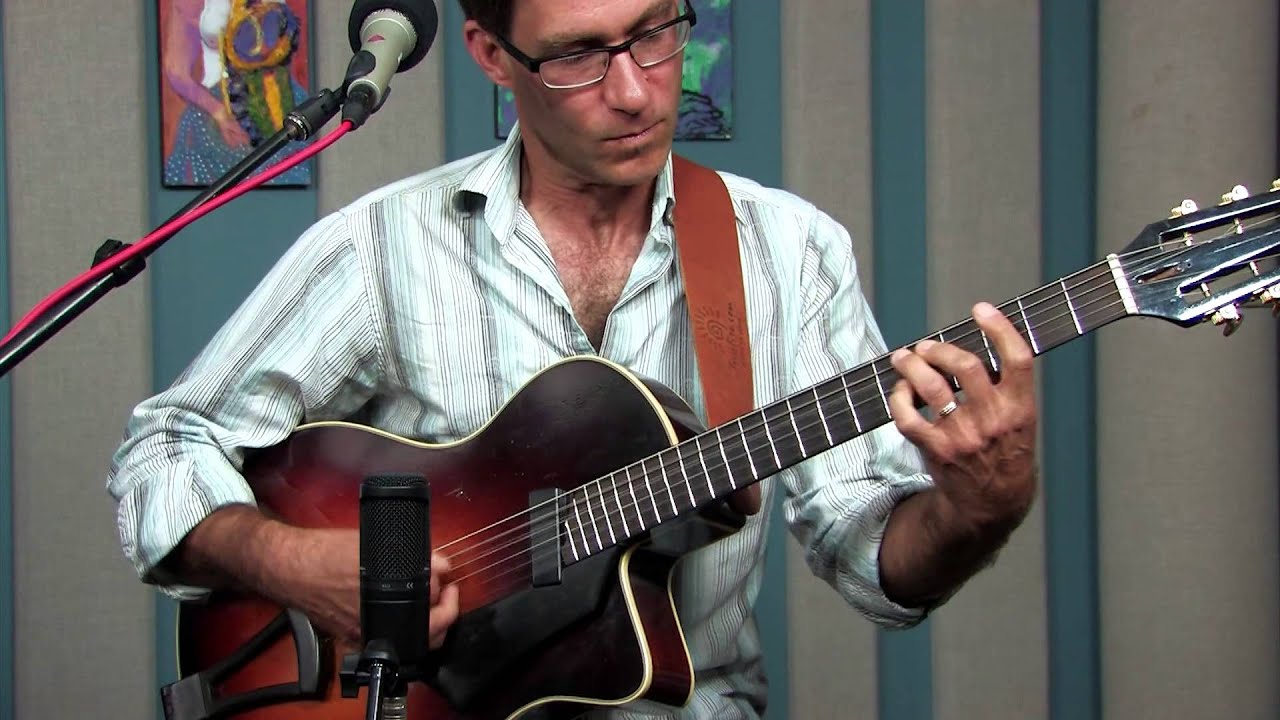 Frank Vignola & Vinny Raniolo 'Flight Of The Bumblebee' | Live Studio Session