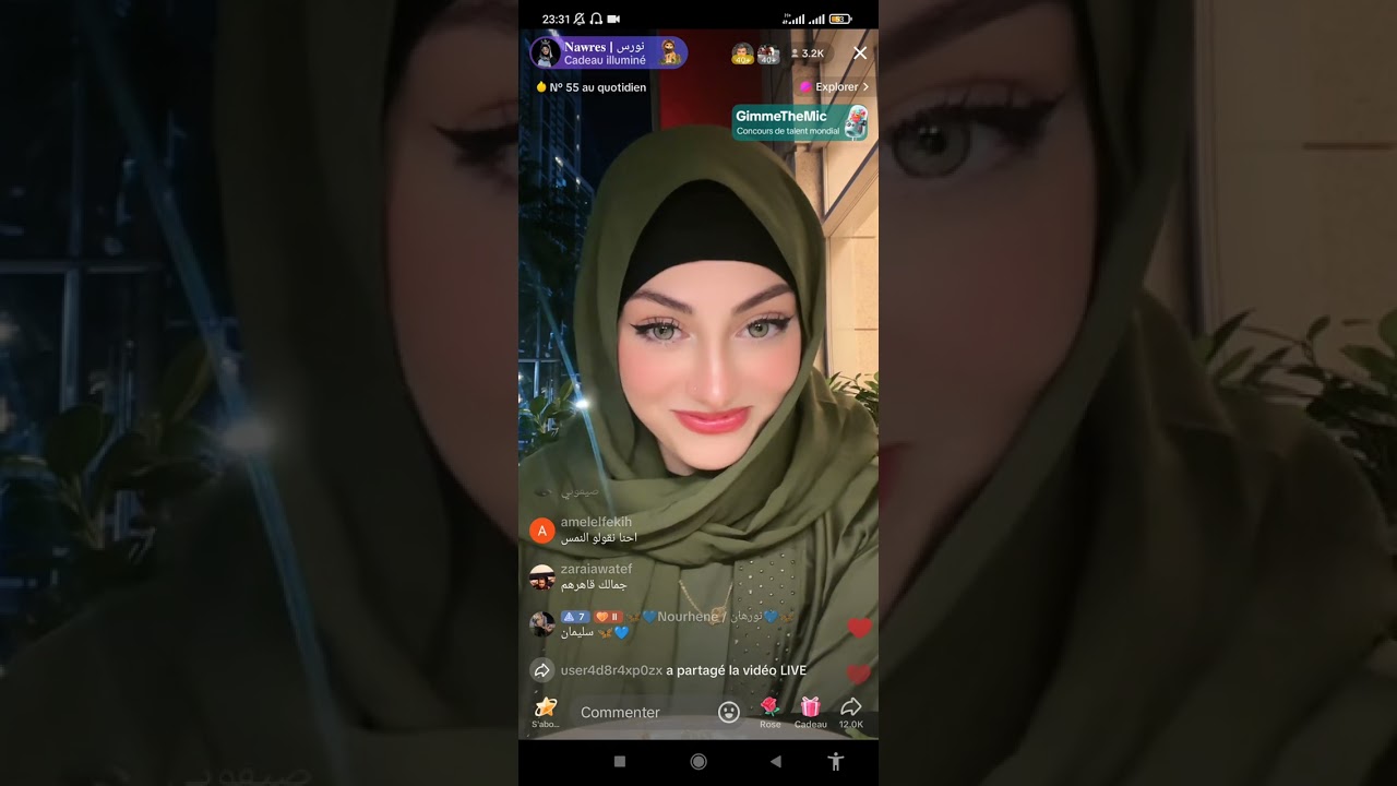 لايف نورس في المطعم