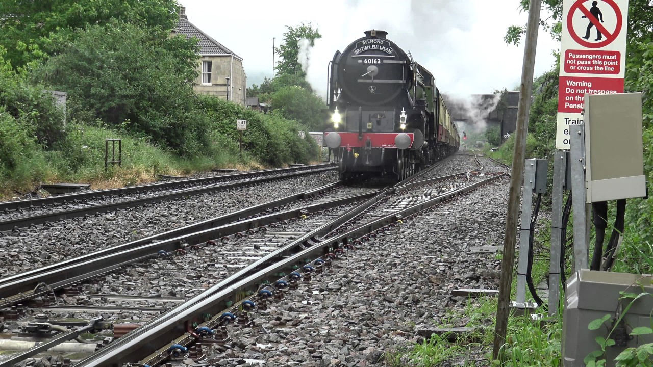 60163 TORNADO ON THE BELMOND BRITISH PULLMAN FLYS PAST OLDFIELD PARK 17TH MAY 2017