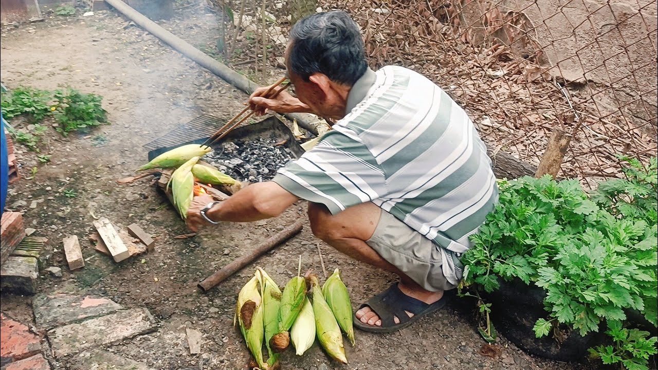 26 tháng chạp: Sáng cà nướng, chiều bắp nướng!