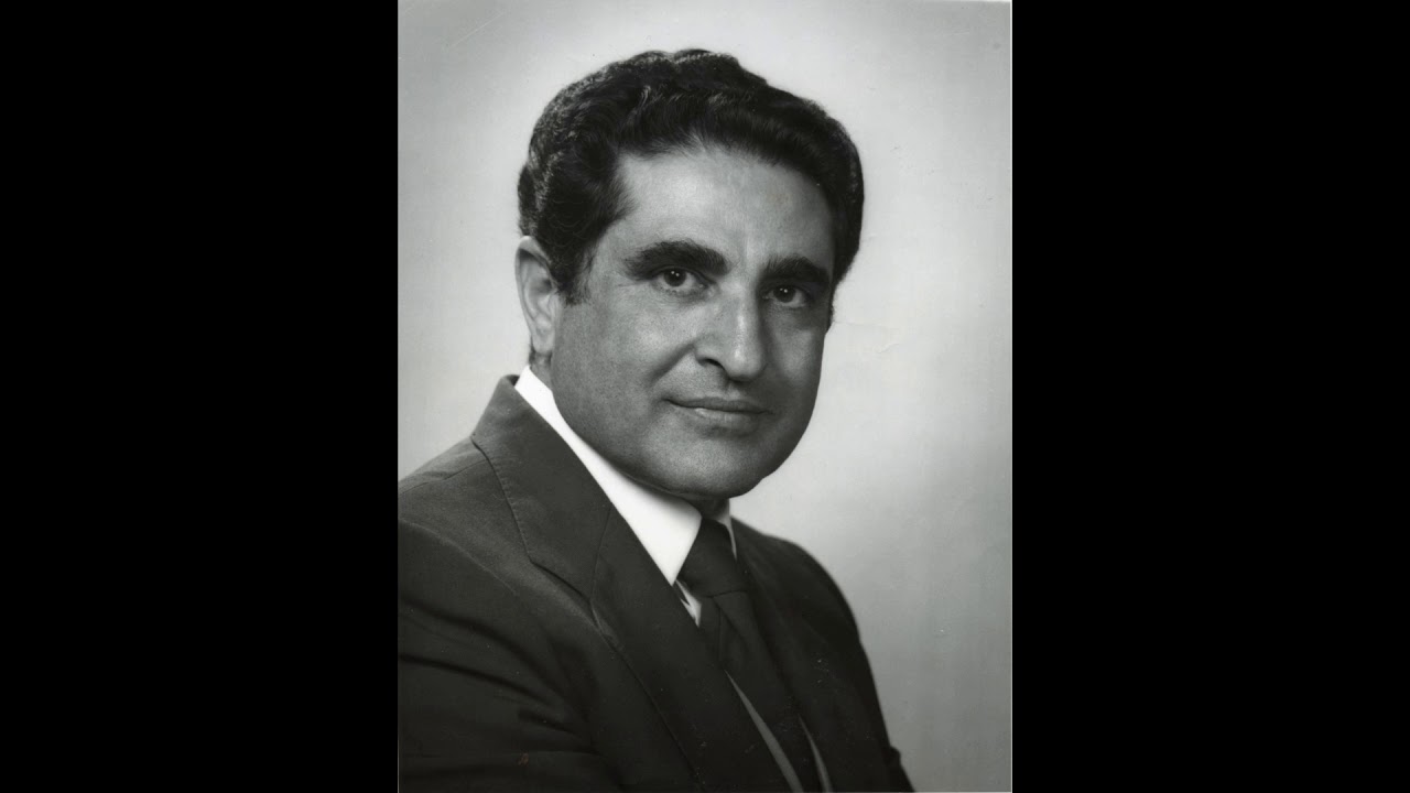 اهمیت نماز و مناجات در دیانت بهایی - Baha'i Scripture & Obligatory Prayer - Hushmand Fatheazam