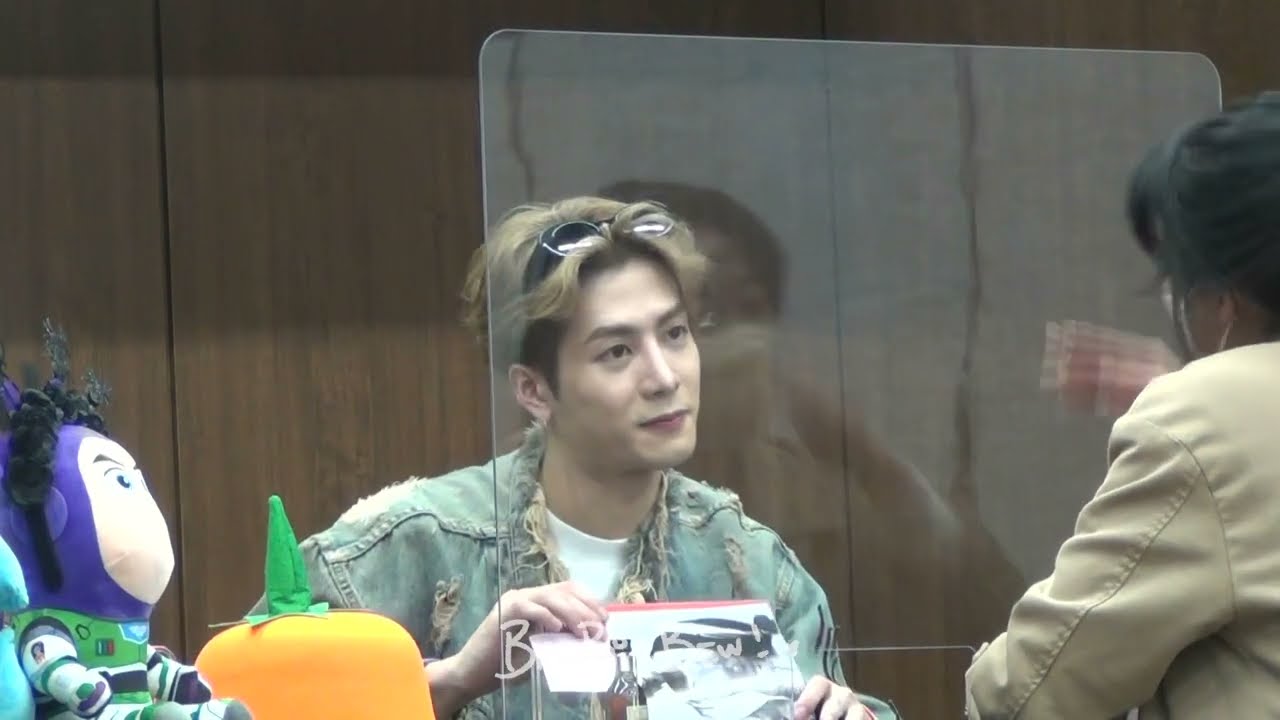 [JS CAM] 221021 JUMP UP Fansign - @jacksonwang
