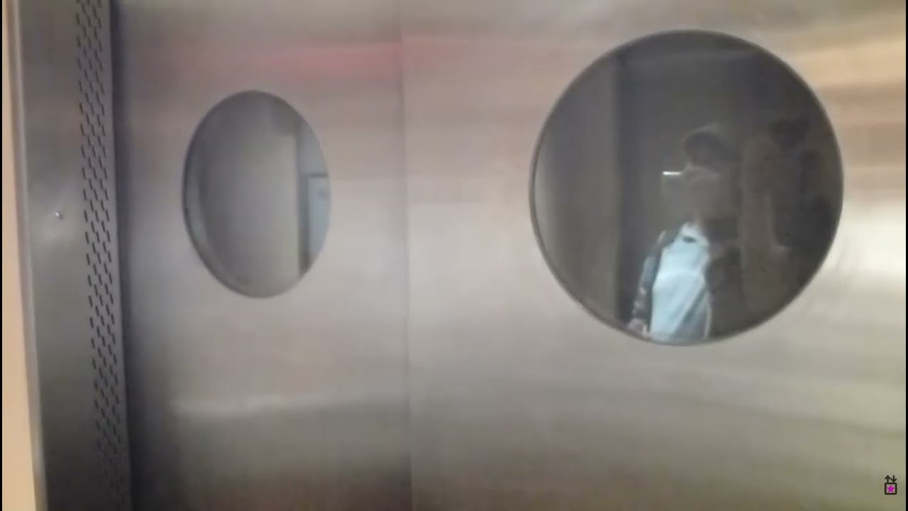 2X Thyssen(Hissgruppen C(Hiss C) Elevator At Soderhallarna,Stockholm Part 7 #robloxgamer749