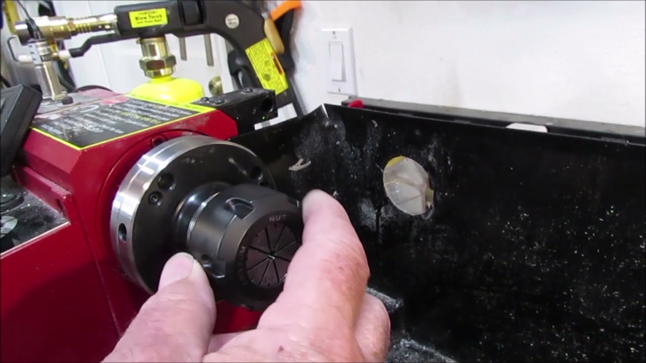 Harbor freight Mini Mill Basics: Threading a Rod with a Die on the Mill