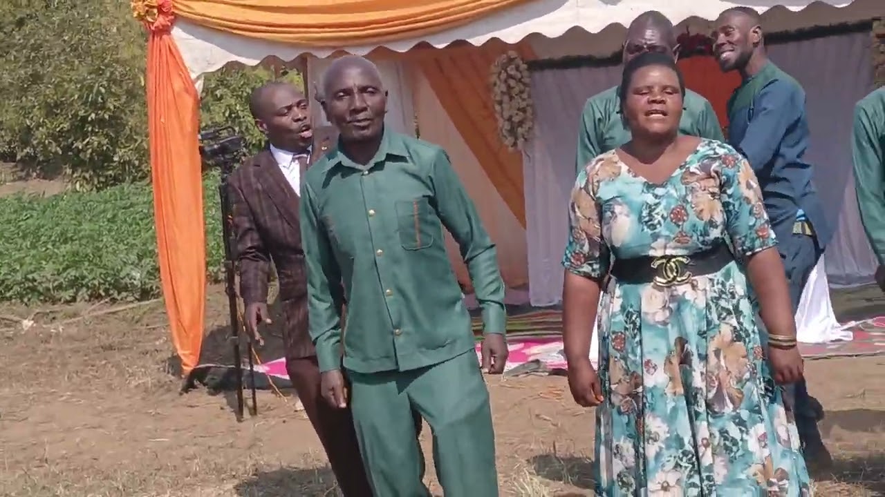 UINJILISTI CHOIR MASEBE KKKT  SHADRACK, MESHACK NA EBEDNEGO
