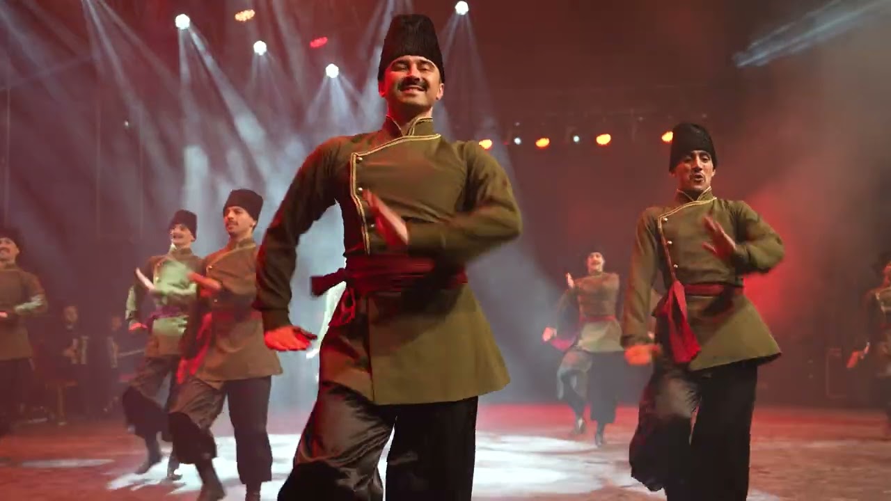 Azerbaycan Devlet Halk Dansları Topluluğu - İstanbul 'Harbiye Açık Hava Tiyatrosu' 1.Bölüm