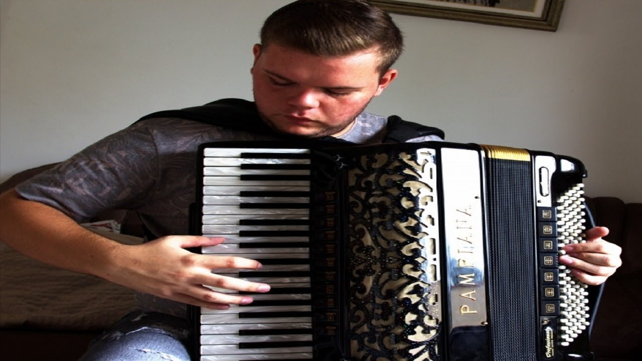 Carucaca (Edson Dutra) por Gustavo Almeida (Campeão Mundial de Acordeon) joaoparaiba