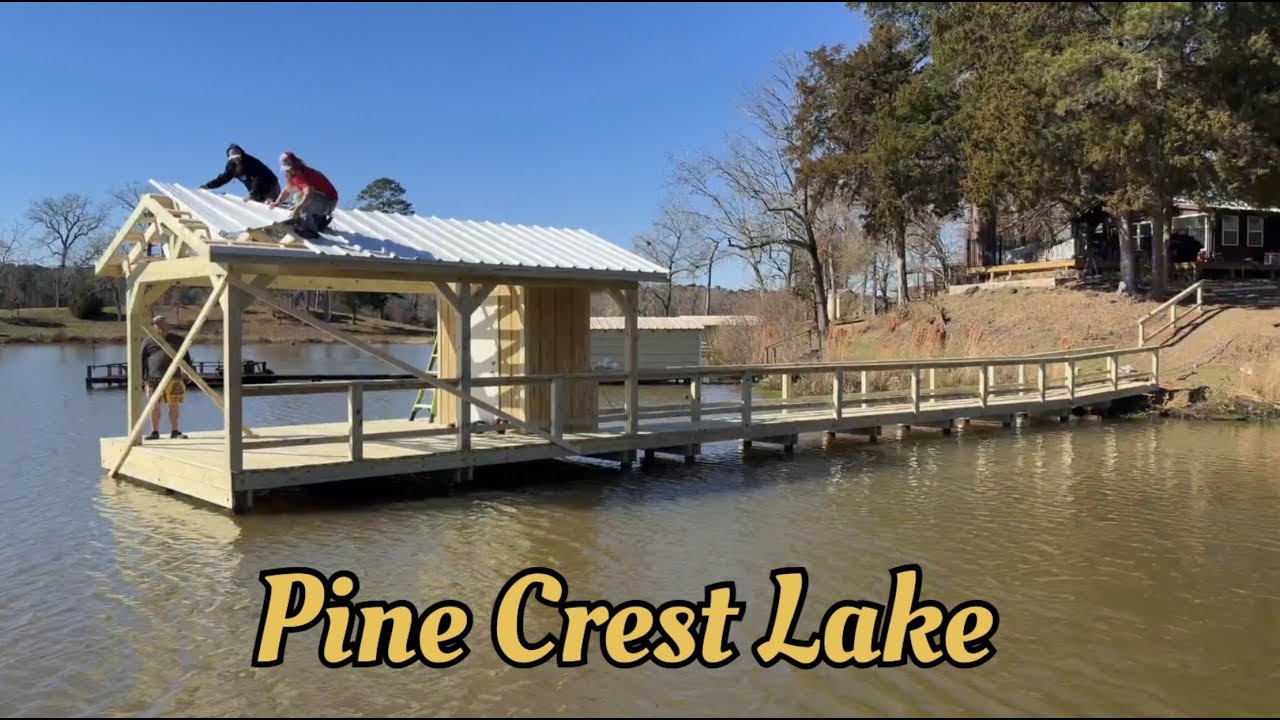 Gable Roof with Handrails - Pine Crest Lake