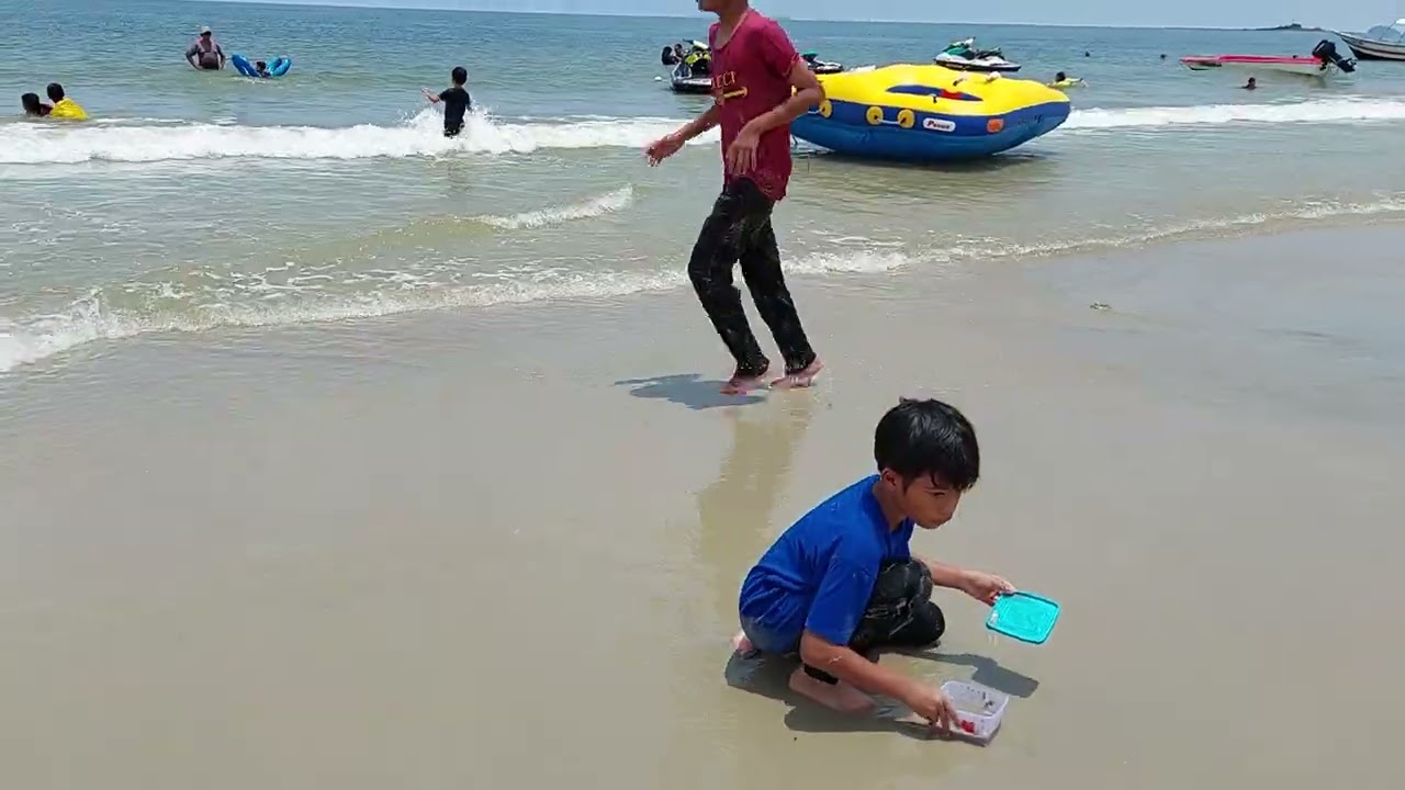 Santai Tepi Pantai.. simpan buat kenangan