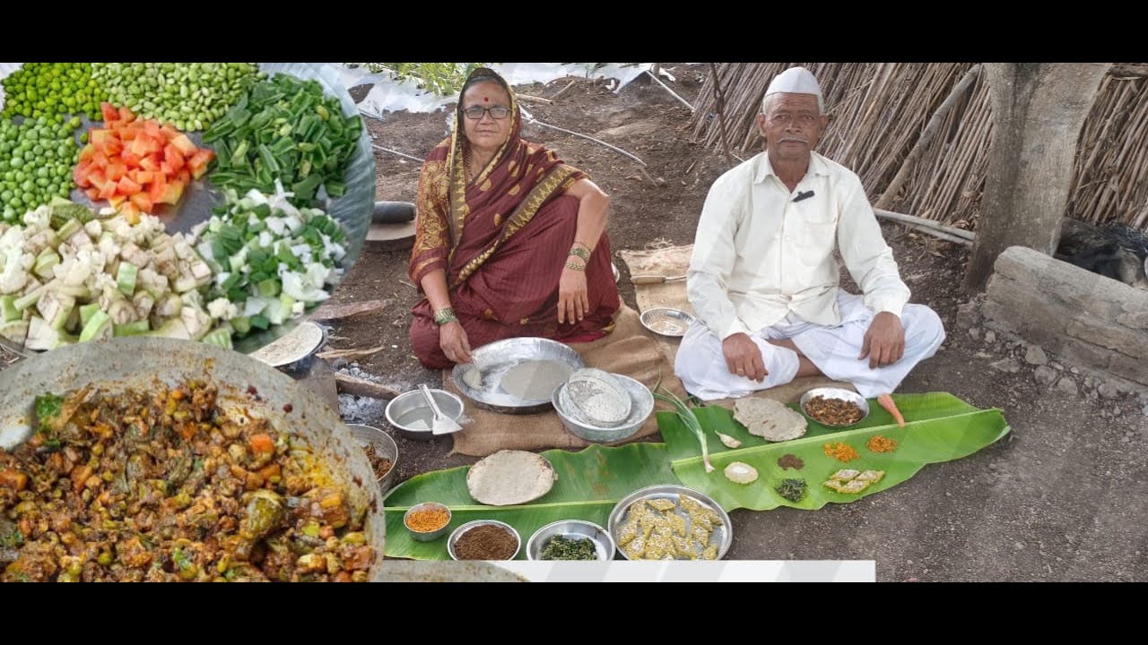गावाकडच्या पद्धतीने बनवा चुलीवरची भोगीची मिक्स भाजी ,तीळाची बाजरीची भाकरी | Khengat |Bhogichi bhaji