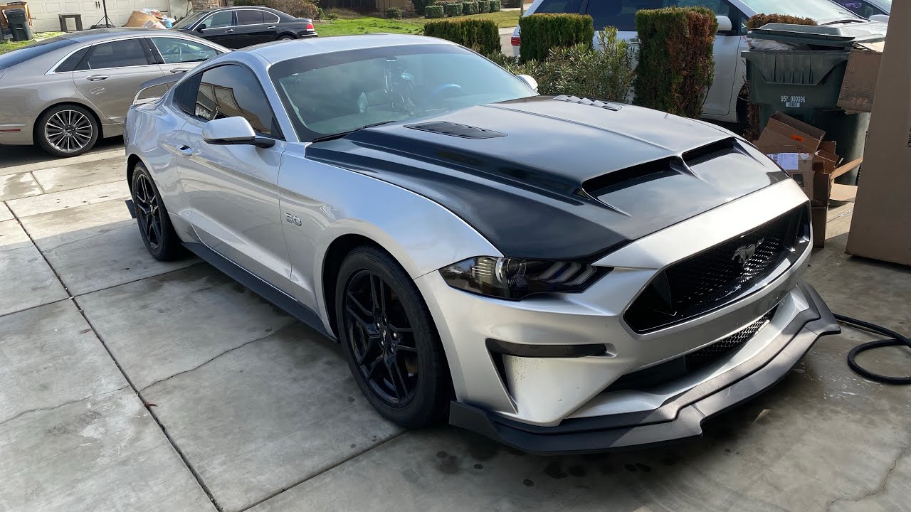 THE BEST HOOD FOR YOUR MUSTANG ! CERVINIS RAM AIR HOOD🤩🔥