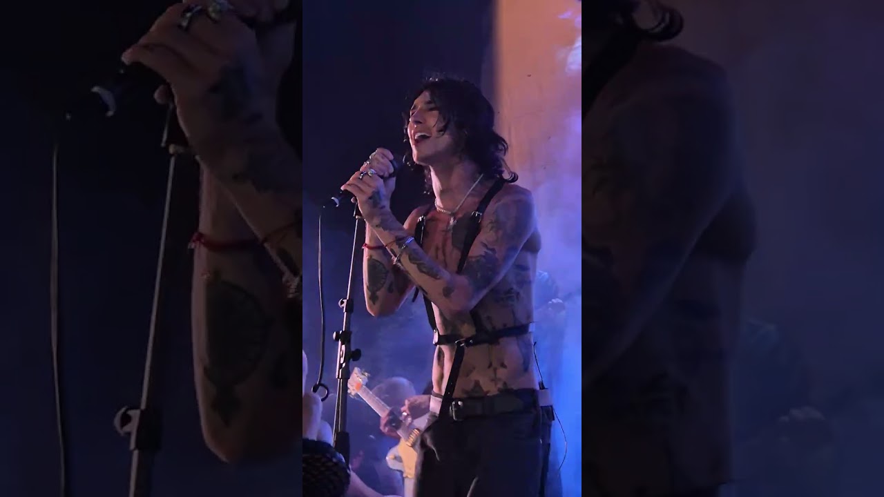 Palaye Royale - Lifeless stars, live at De Neushoorn in Leeuwarden, the Netherlands @PalayeRoyale 