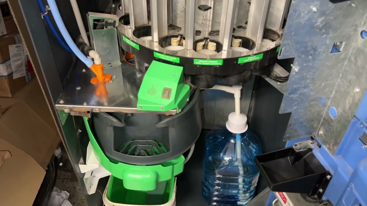 Wassergallone mit Pumpe im Klix Heißgetränke- Kaffeautomat Installieren