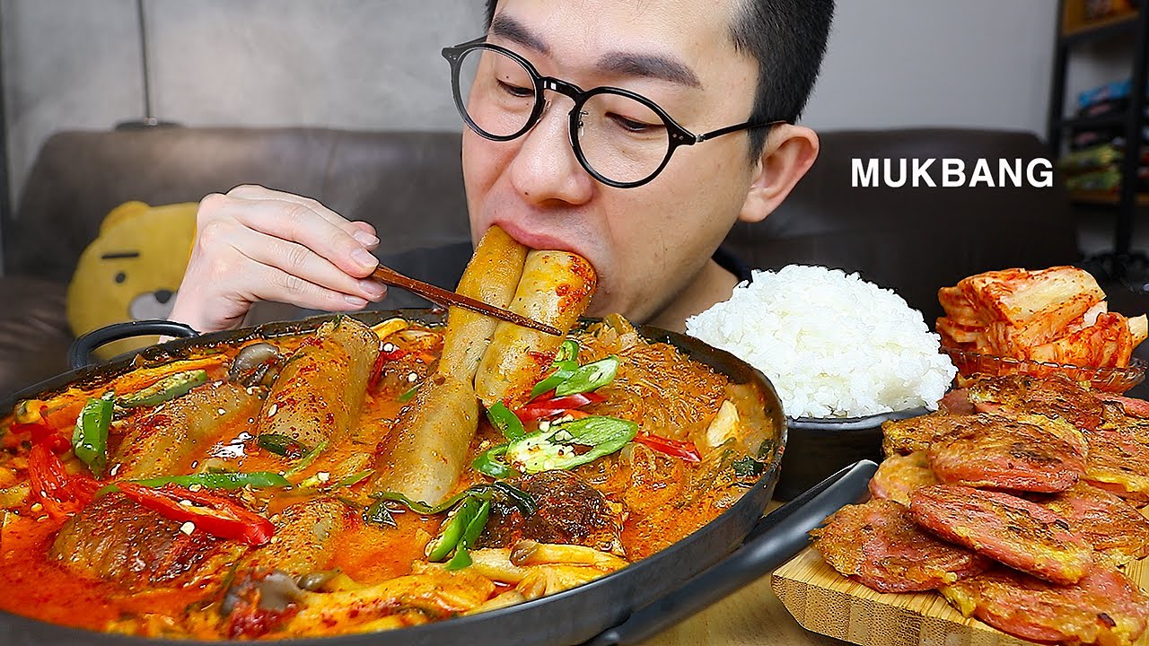 ASMR MUKBANGㅣKorean Spicy Beef Tripe Hot Pot & SausageㅣEATING SHOW