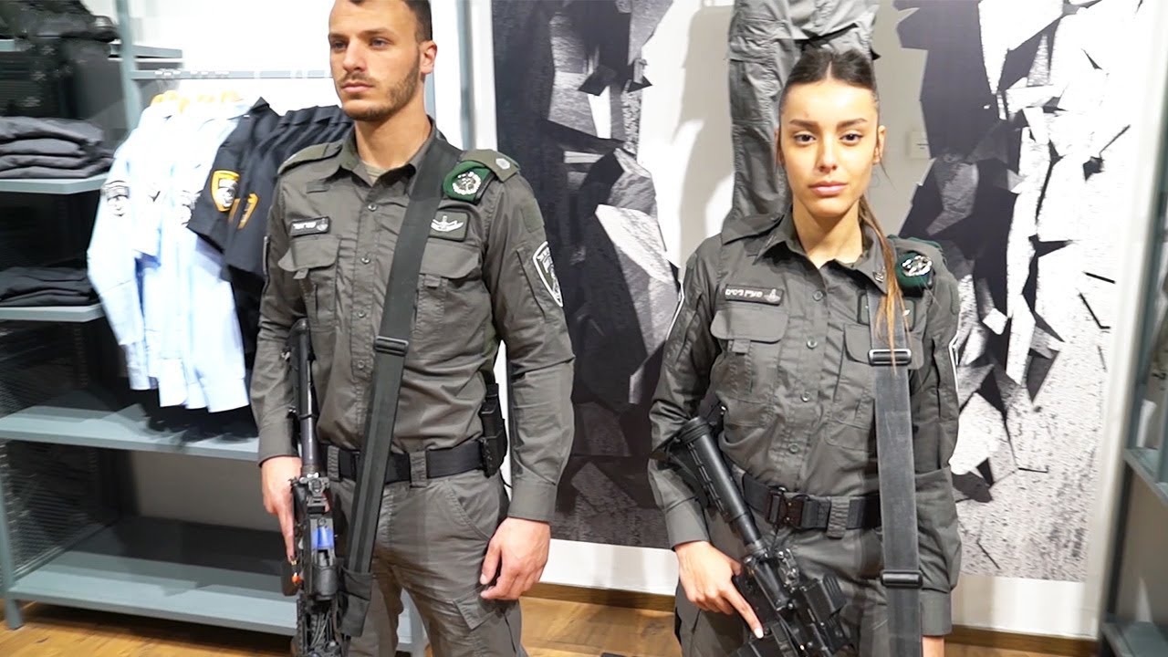 המדים החדשים של מג