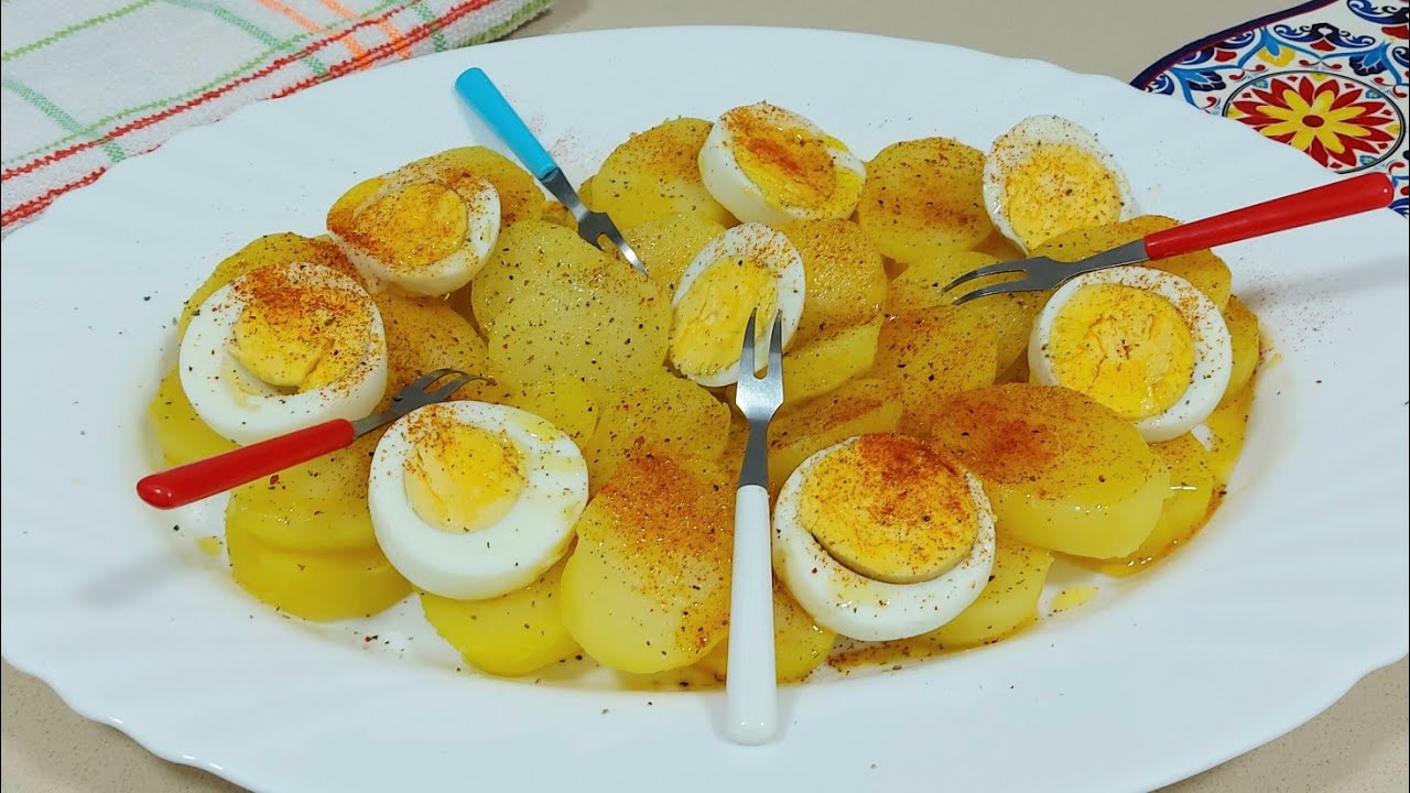 🌃⏳️ CENAS RÁPIDAS 🥔🥚 PATATAS CON HUEVO EN MICROONDAS🔌// BEATRIZ COCINA