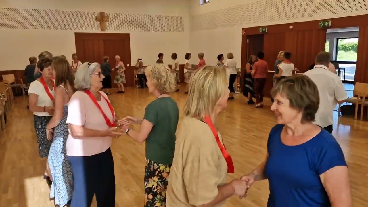 Tanz in den Sommer 2025
