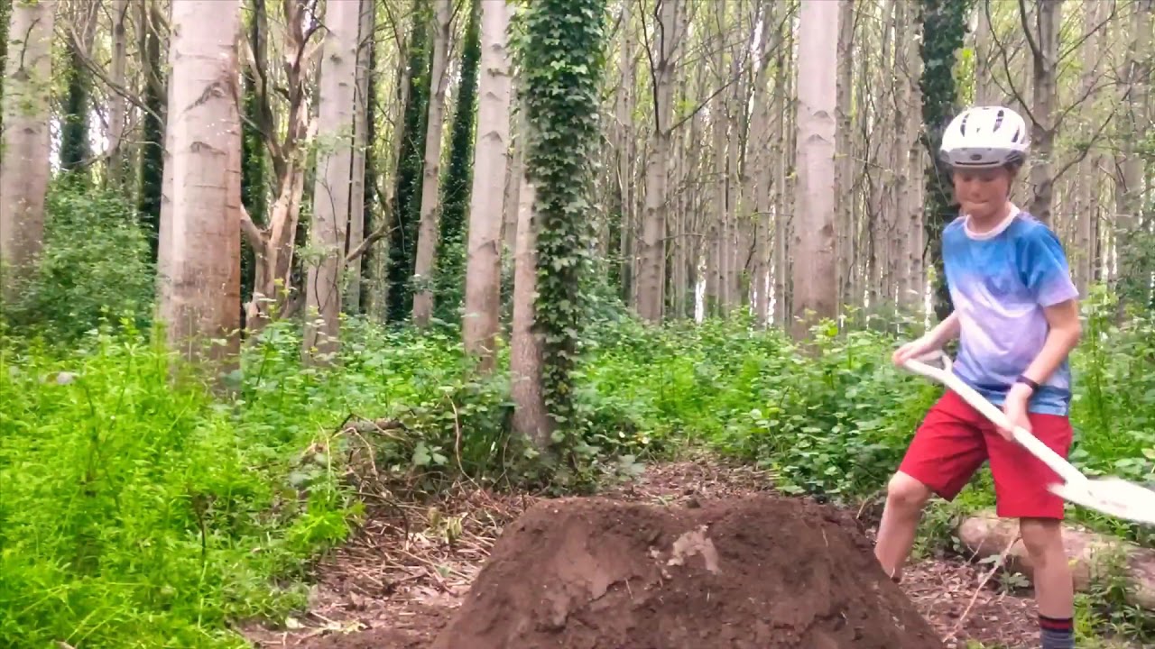 Building Dirtjump Landing - Timelapse | LH Compound