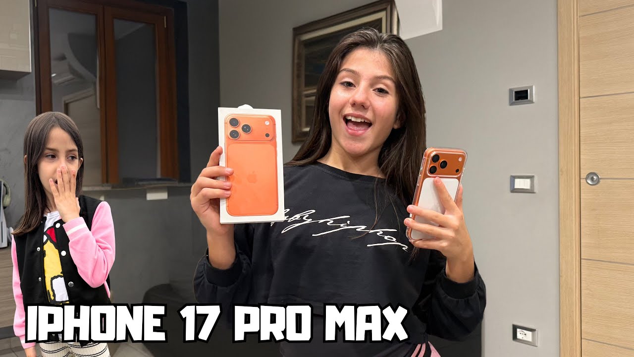 VANESSA RICEVE L'IPHONE 17 PRO MAX PER IL SUO COMPLEANNO #vanessaeanastasia #mammaromina