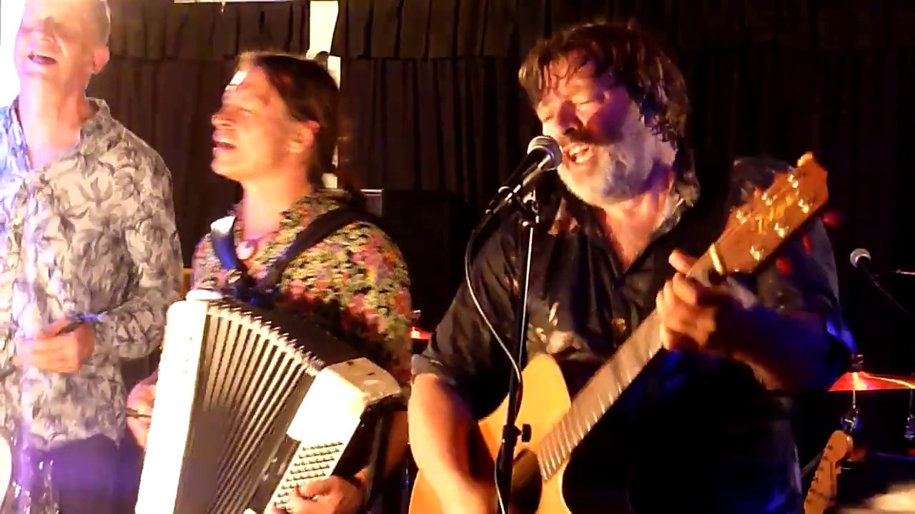 m. walking on the water - Dead President's Waltz, Köln - Blue Shell, 10.08.2017