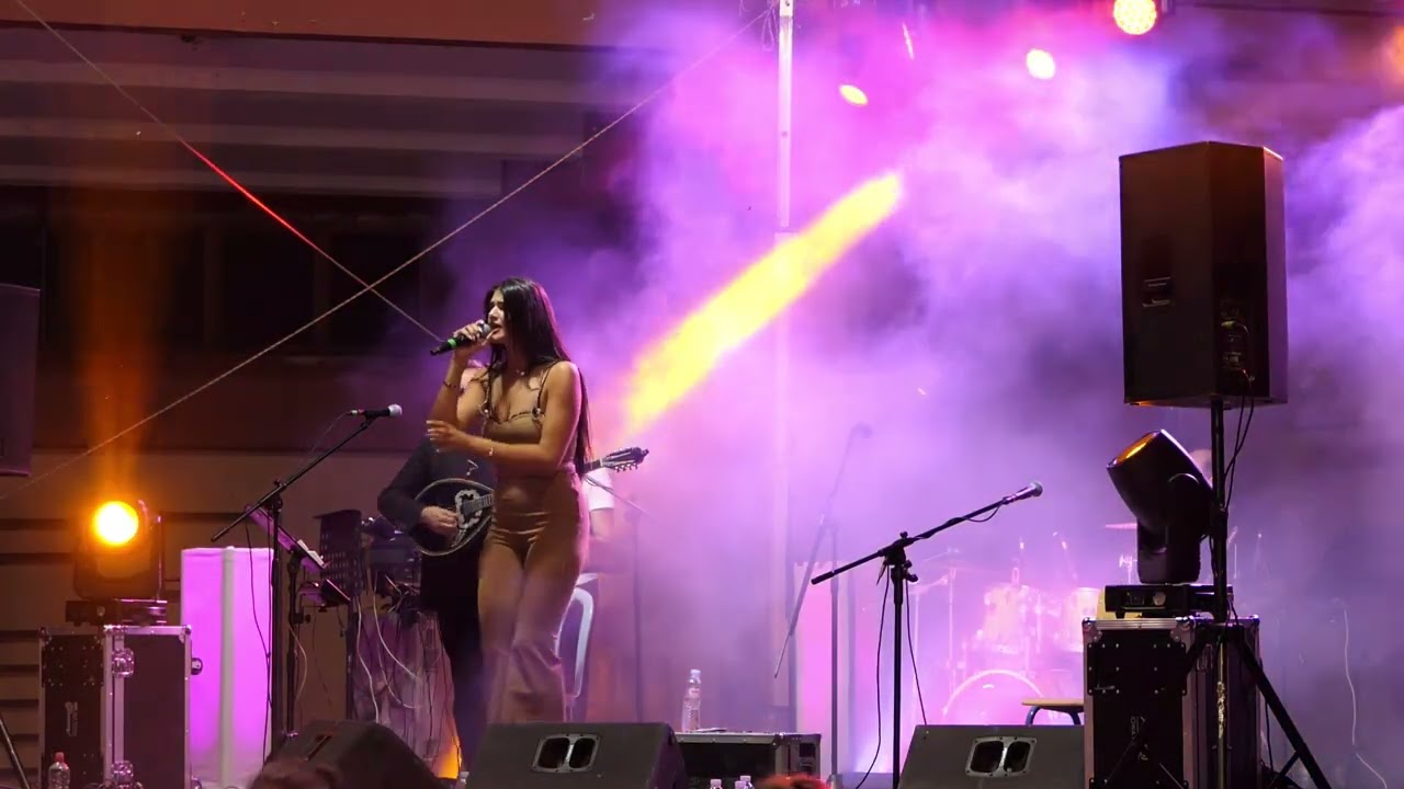 Christina Kitsouli   Χριστίνα Κιτσούλη  στην Κορώνη