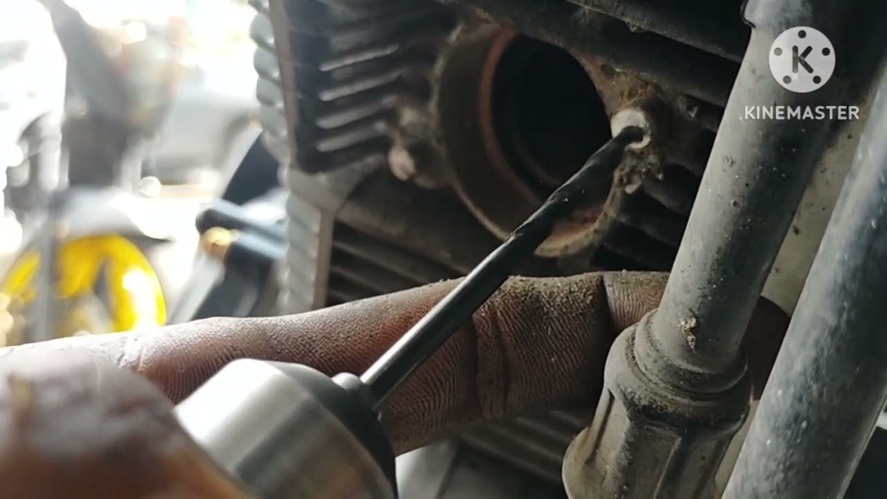 paano mag pull out bolt tambutso na putol hindi na kaylangan baklas makina #kapihitmixvlog