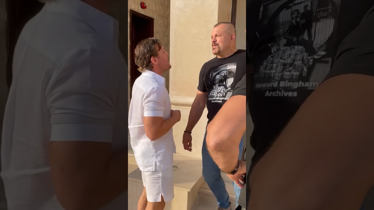 🤣 CONOR MCGREGOR JOKES WITH CHUCK LIDDELL
