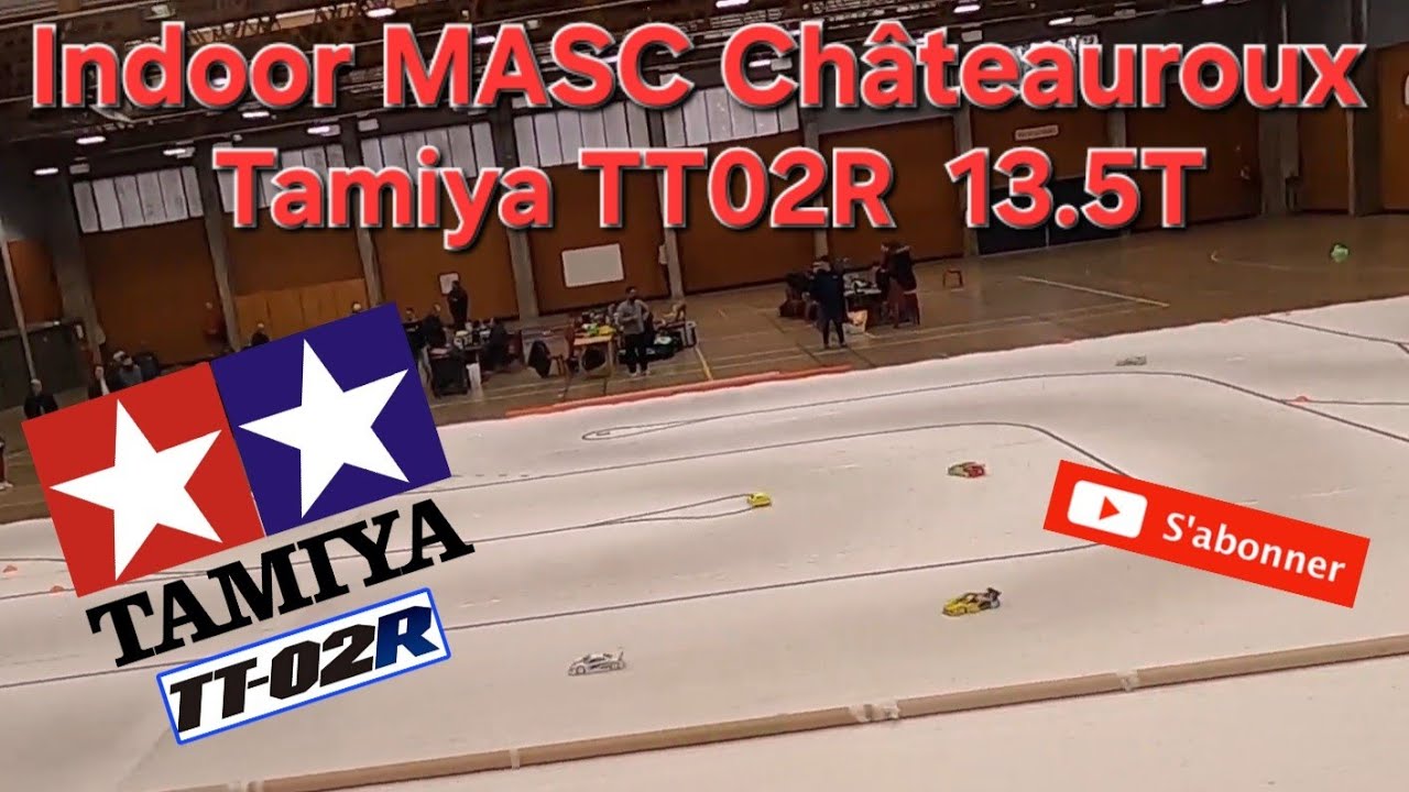 Tamiya TT02R 13.5T sur moquette au MASC Châteauroux