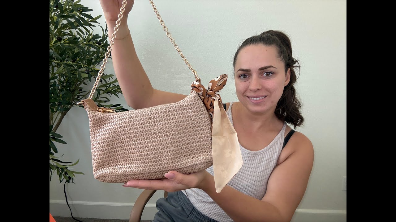 Straw woven shoulder bag