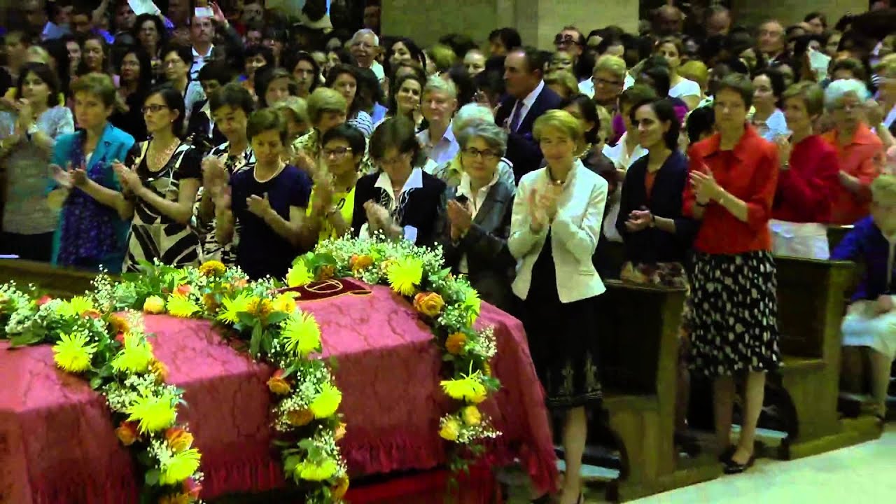 29/09/2014: Traslado de los restos del beato Álvaro