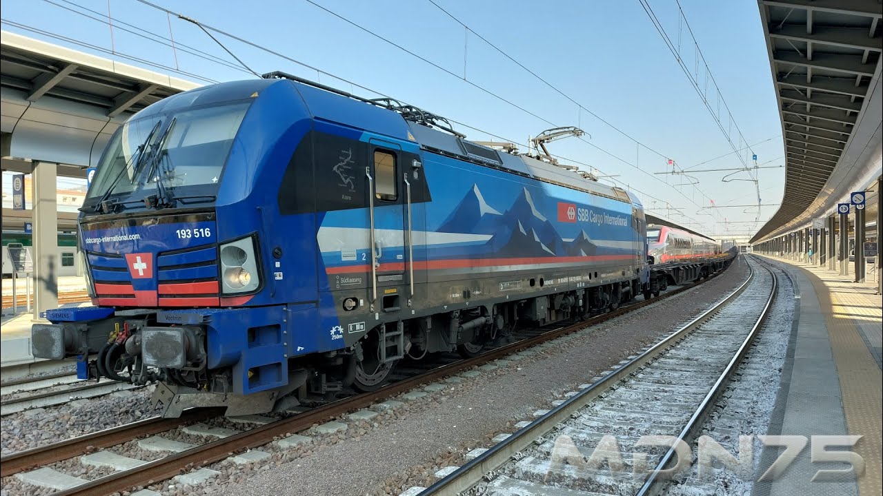 Treni passeggeri e merci in transito stazione di Brescia martedì Marzo 2022 [4k]