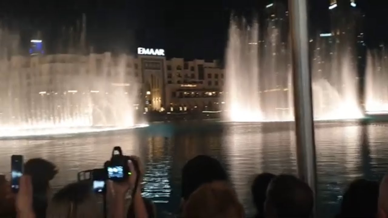Spectacolul Dubai Fountain