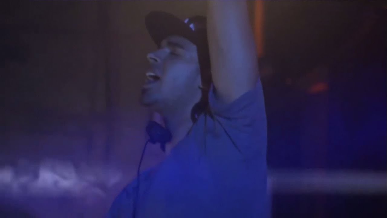 Tiesto - Red Lights (Afrojack Remix)