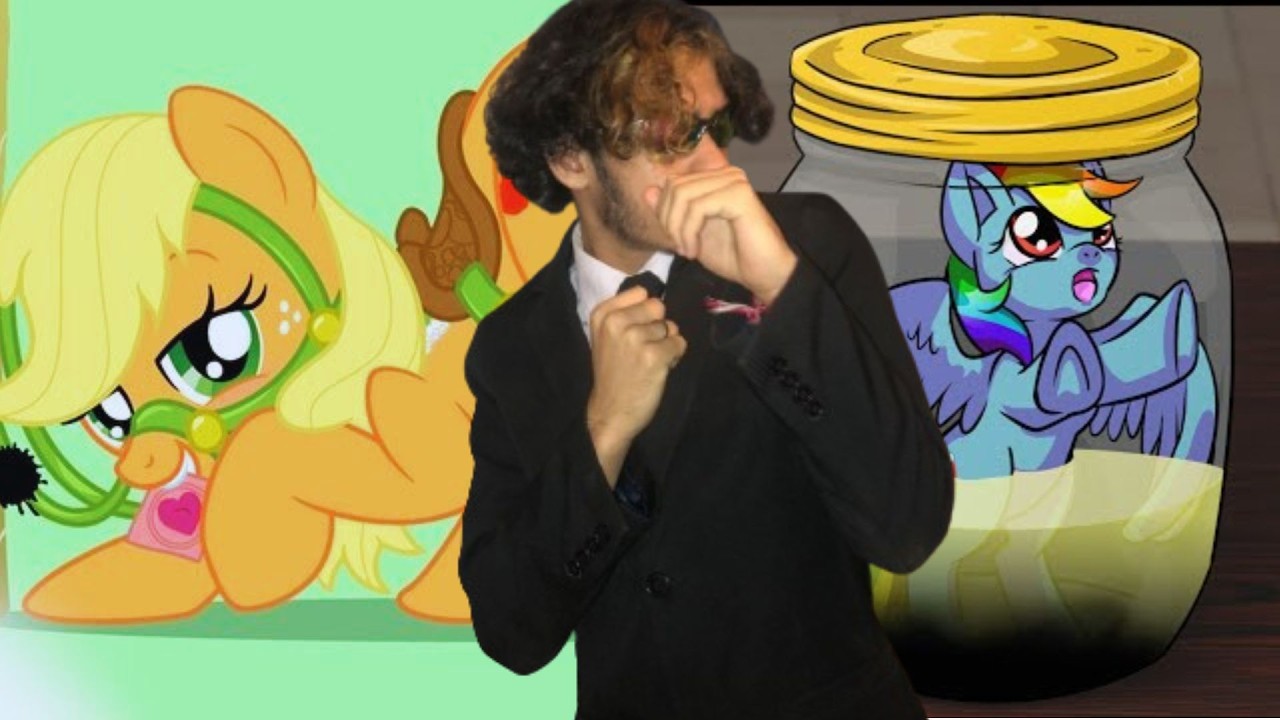 A FANDOM DE MY LITTLE PONY É BIZARRA