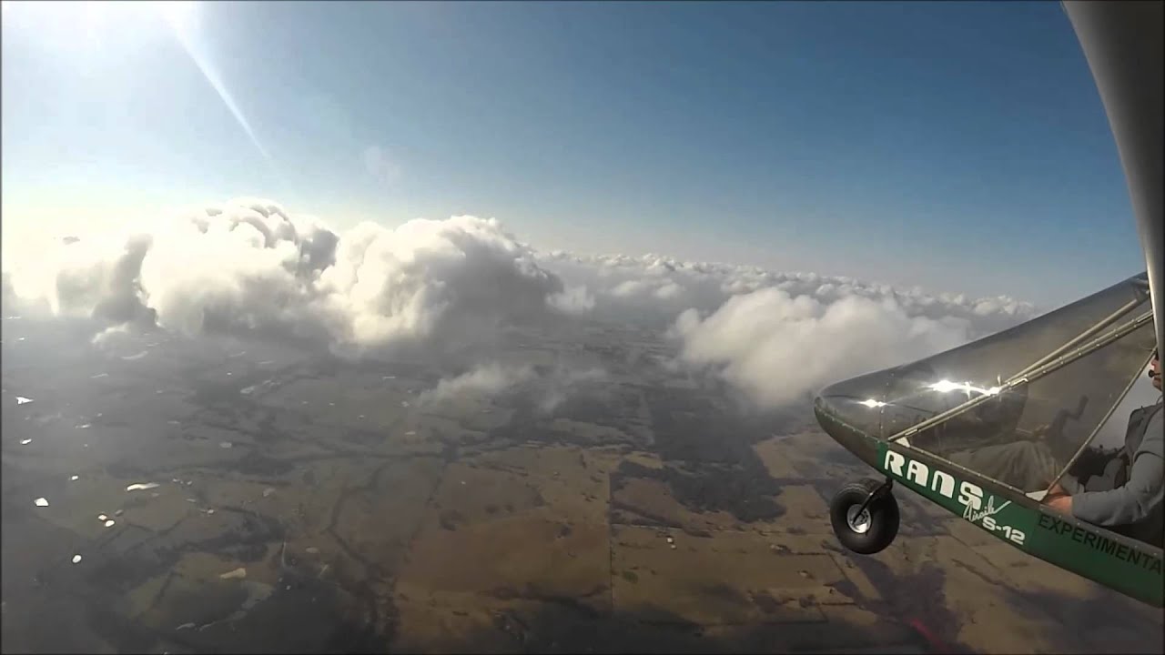 Rans S-12 Flying around the Clouds over Mt. Vernon, TX