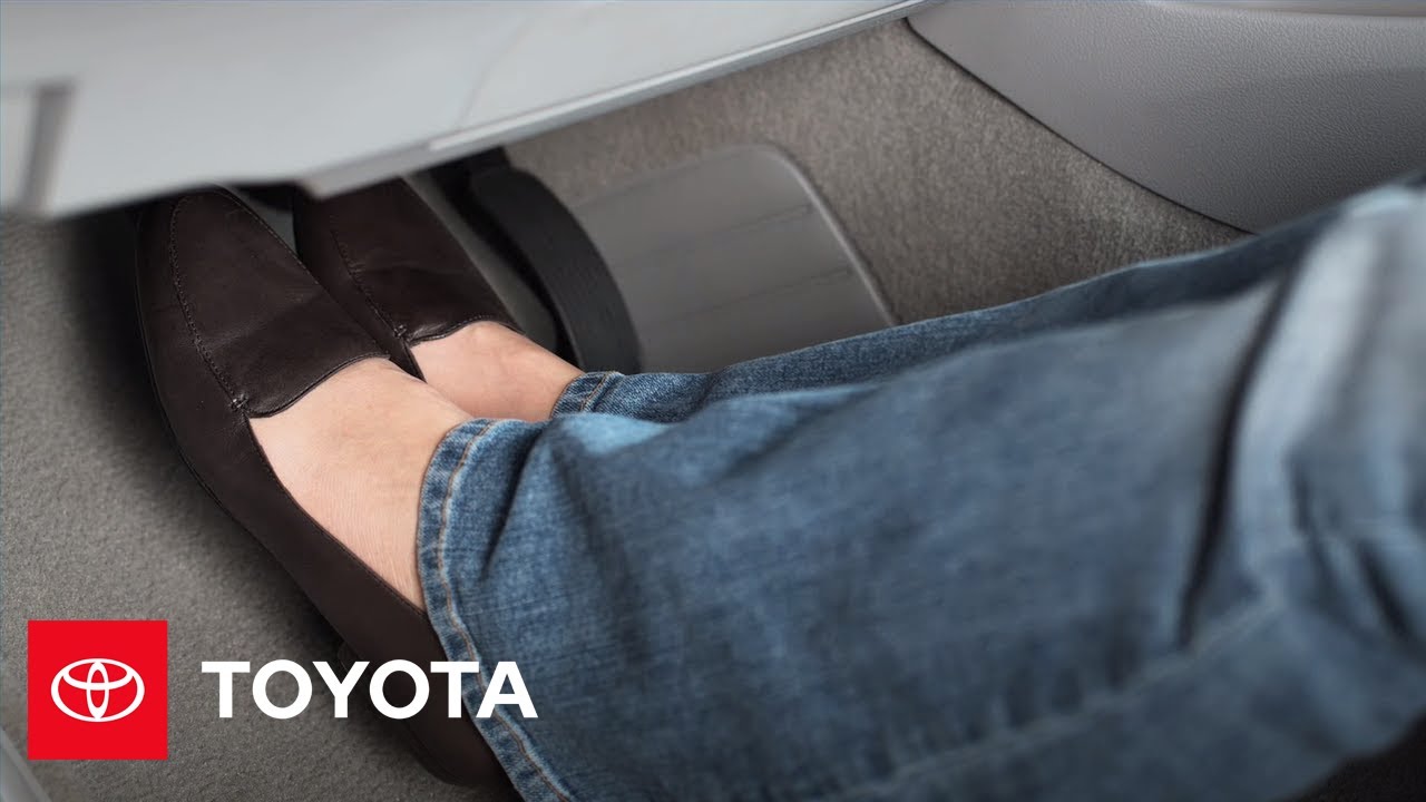 Stopping Procedure for sticking accelerator pedal | Toyota